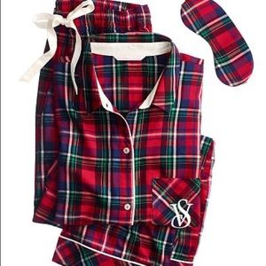 Victoria’s Secret Plaid Pajama set